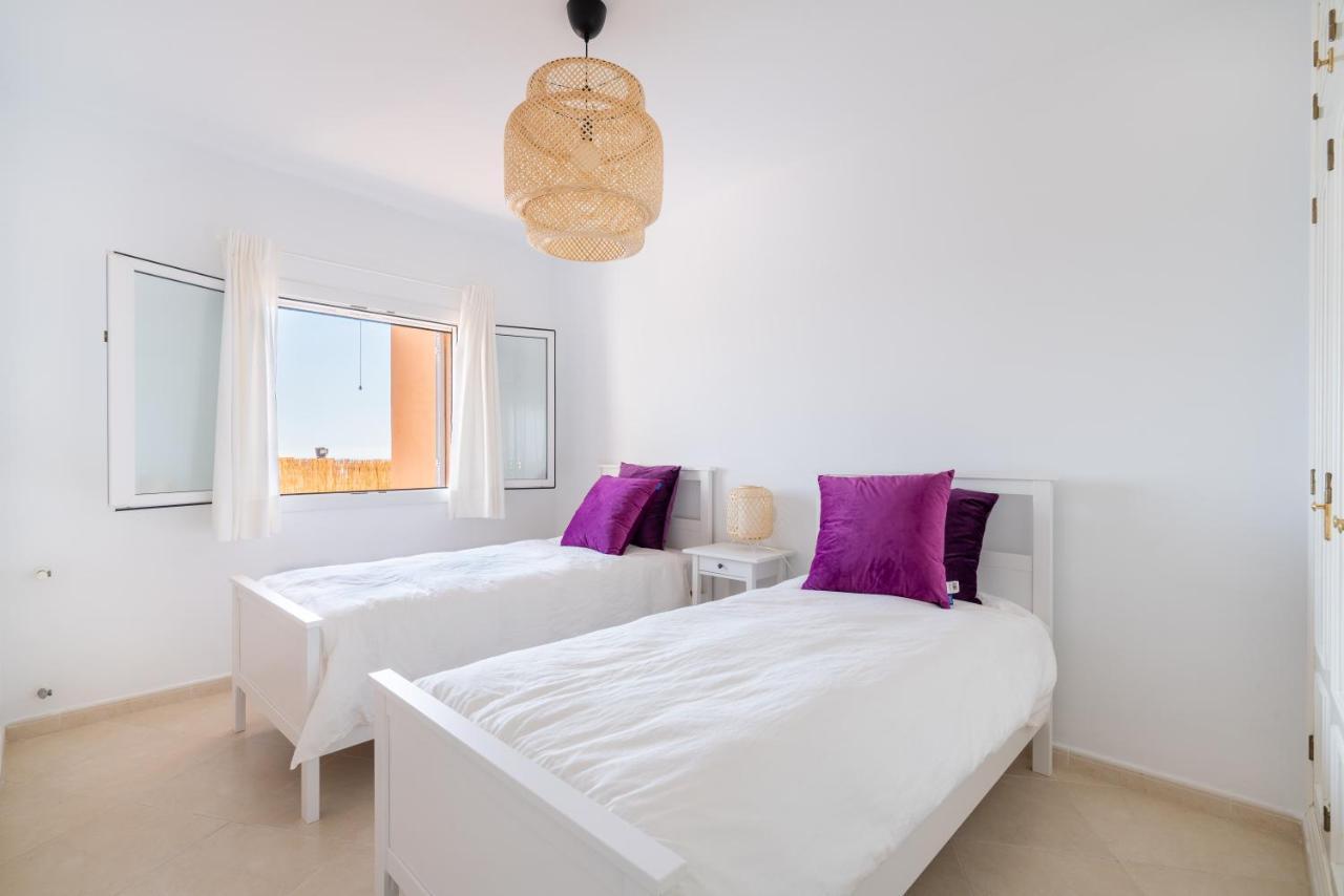 Chalet Con Vistas Al Mar Y Piscina موخاكار المظهر الخارجي الصورة